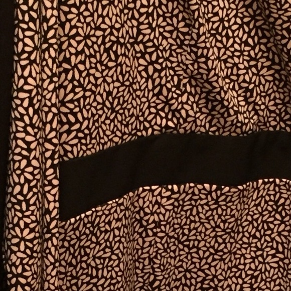 DRESSY DRESS EXQUISITE “MOTHERHOOD” MATERNITY♥️ - Picture 7 of 8